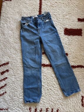 Abercrombie The 90s Straight Ultra High Rise
